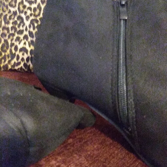 Black faux suede booties - Picture 4 of 5